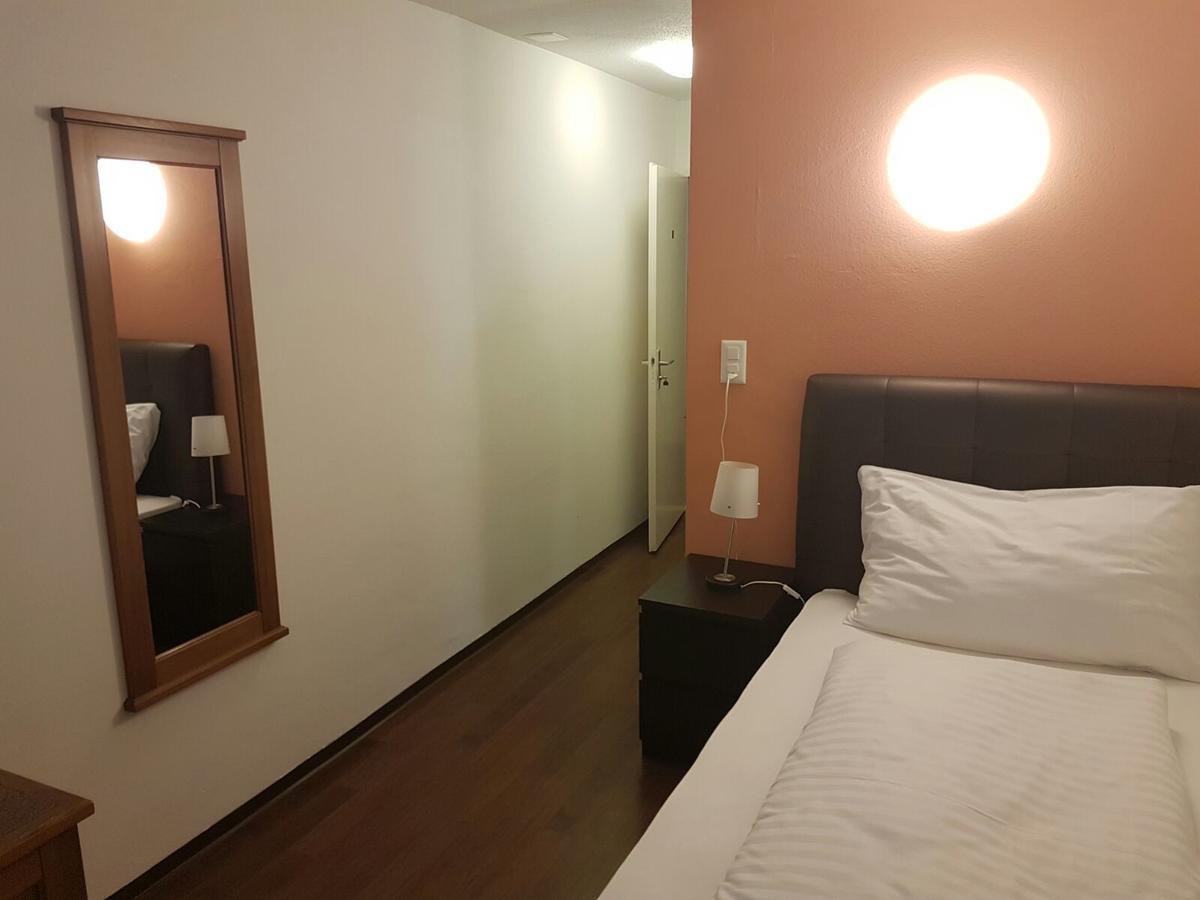 Hotel Bahnhof Uzwil Buitenkant foto